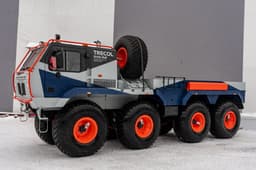 Дизельный двигатель ЯМЗ-534 и бак на 370 литров: «Трэкол» показала мощный вездеход с колесной формулой 8х8