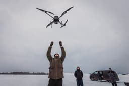 В России хотят начать наблюдать за дронами из космоса