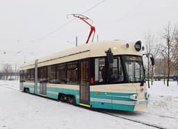 Уральский «умный» трамвай «Довлатов» сбил трех пешеходов в Санкт-Петербурге 