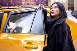 В Госдуме хотят запретить использовать в такси собранные за границей автомобили