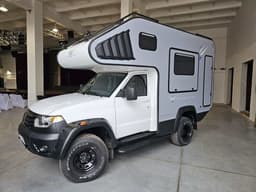 С холодильником и кофемашиной: УАЗ «Патриот» превратили в автодом «Навигатор»