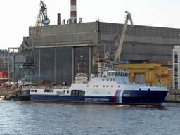 Патрульный корабль «Сахалин» спустили на воду в Санкт-Петербурге