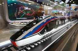 High-Speed Train Model for HSR Showcased at SPIEF