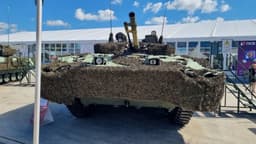 «Маскировочный халат» для бронетехники: БМП-2, БМД-4, БТР-МДМ стали штатно оснащать «Накидками»