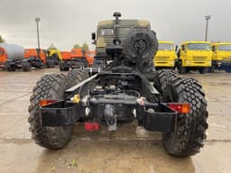 В России на продажу выставили новые военные грузовики