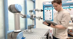 В цехах «КАМАЗа» испытывают коллаборативных роботов из Казани