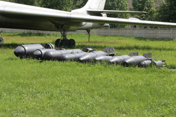 От мала до велика: какие ФАБ есть в распоряжении российских военных