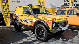 Гоночную «Ниву» для ралли «Шёлковый путь» показали в Тольятти