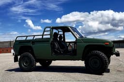 Порадовать бойцов: карбюраторные «Нивы» с двухлитровым мотором начали продавать в России