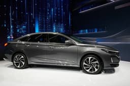 Минпромторг хочет ускорить выпуск автомобилей VOLGA