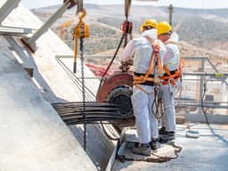 «Выдержит удар падающего авиалайнера»: на АЭС «Аккую» смонтировали защитное герметичное ограждение