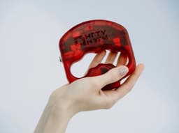 В НЭТИ разработали «электронного поводыря» в виде компактного устройства