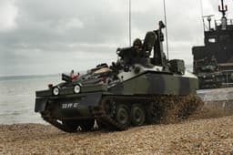 Российские военные уничтожили первый британский бронетранспортер Spartan на фронте