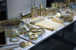 Увеличит производительность в 2,5 раза: Ростех запустил гальваническую линию на предприятии в Челябинской области