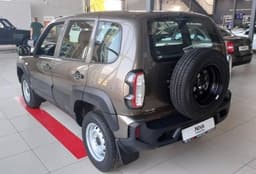 LADA Niva Travel in "Coriander" Color Goes on Sale