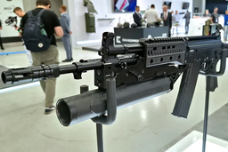 «Калашников» везёт в Азербайджан новый подствольный гранатомёт ГП-46 — видео