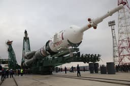 Обратный отсчёт: «Союз МС-26» на Байконуре вывезли на стартовую площадку