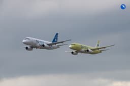 С российским двигателем: SJ-100 выполнит около 200 тестовых полетов 