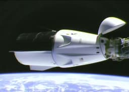 Crew Dragon успешно доставил экипаж с космонавтом Горбуновым на МКС