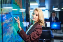 ИИ создал «умные молекулы» для увеличения добычи нефти на месторождениях в России