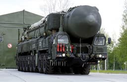 Русская ядерная ракета сдерживания: пусковые установки комплекса «Ярс» вышли на полевые позиции 