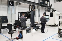 Ульяновский станкостроительный завод возобновил работу после передачи государству