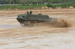 Russian Army Receives Batch of Upgraded Rakushka-M Armored Personnel Carriers with Electronic Warfare Systems