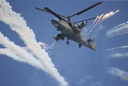 «Аллигаторы» вышли на охоту: Ка-52М по полной включились в борьбу с дронами противника