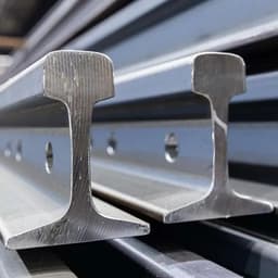 В Нижнем Тагиле освоят производство высокопрочных рельсов бейнитного класса