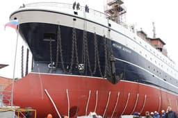 250 тонн рыбы в сутки: спущен на воду новый российский траулер проекта СТ-192 «Механик Щербаков»