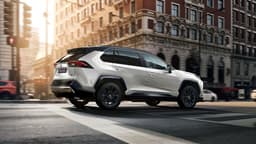 В России владельцы гибридных автомобилей платят завышенный транспортный налог