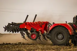 Goes to a Depth of up to 40 cm: Russian Updated Chisel Plow from SOLAR FIELDS Presented