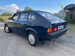 From the last batch: a 2002 "Moskvich" is put up for sale in Omsk