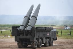 Российский «Искандер» уничтожил истребитель МиГ-29 на аэродроме: кадры поражения