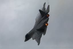 Scramble Magazine: Первым покупателем российского истребителя Су-57 станет Алжир