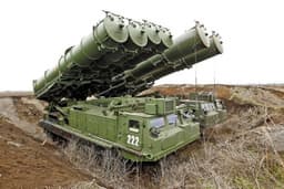 Уникальные кадры ночного пуска ракеты С-300В4: наиболее совершенная войсковая ЗРС в мире