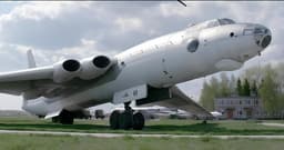 Его построили за 22 месяца: советский стратегический бомбардировщик М-4 «Бизон», которого напугались в США