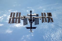В космосе не до санкций: Роскосмос и NASA договорились о перекрестных полетах на МКС