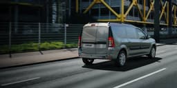 Lada Largus Becomes Second Best-Selling Light Commercial Vehicle in Russia