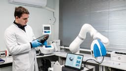 В Самаре создали роборуку для печати тканей и хрящей во время операции