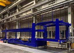 Первый полуприцеп под брендом «Ультра» собрали на бывшем заводе Liebherr