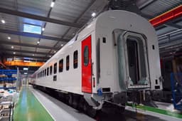 ТМХ представил новый пассажирский вагон габарита Т для РЖД