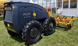 Serial Production of World's First Autonomous Robot Tractor Launched in Russia