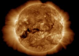 Solar wind will double: a coronal hole has opened on the star, covering 1/4 of its circumference