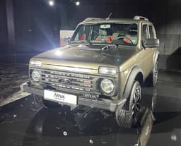 Lada Niva Sport показали изнутри