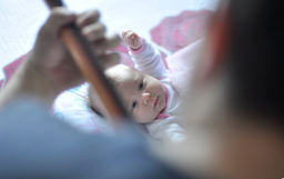 Недетский развод: как мошенники находят лазейки в системе и наживаются на выплатах