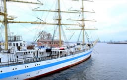 В Кронштадте отремонтируют парусник-рекордсмен «Мир»