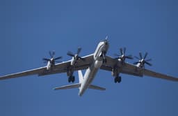 Российские самолеты Ту-142М3 отыскали и уничтожили подлодки «противника» в Тихом океане