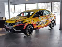 Гоночная версия Lada Iskra с мотором 173 л.с появилась в дилерском центре Lada Sport