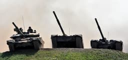 «Стреляют, может, и хорошо, но в земле застревают»: западные танки наголову уступили русским в боевых условиях